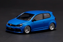 Load image into Gallery viewer, Maxwell 1:64 HEC Blue VW Golf GTI MK6 BBS Sports Model Diecast Metal Car New Collection
