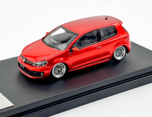 Load image into Gallery viewer, Maxwell 1:64 Red VW Golf GTI MK6 VIP BBS Sports Model Diecast Metal Car New Collection
