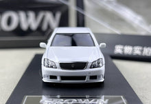 Load image into Gallery viewer, MT 1:64 White Crown S184 12th Sedan Sports Model Diecast Metal Car New Collection
