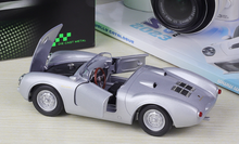 Load image into Gallery viewer, WELLY 1:24 Silver 550 Spyder Convertible Sports Model Diecast Metal Car
