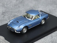 Load image into Gallery viewer, GFCC 1:64 Ice Blue 1960 250GT California SWB Classic Model Diecast Metal Car
