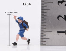 Load image into Gallery viewer, 1:64 Painted Figure Model Miniature Resin Diorama Scene Sand Boy Flies A Plane

