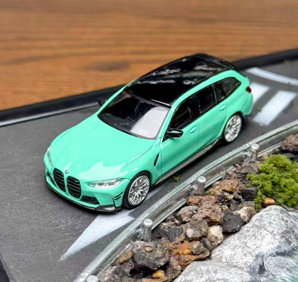 MINIGT 1:64 Green M3 M Performance Touring Sports Model Diecast Metal Car New Collection