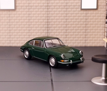 Load image into Gallery viewer, MINIGT 1:64 1964 Green 911 Classic Vintage Sports Model Diecast Metal Car New
