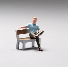 Load image into Gallery viewer, 1:64 Painted Unpainted Figure Model Miniature Resin Diorama Man Sitting on Bench New

