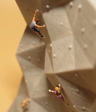 Load image into Gallery viewer, 1:64 Painted Figure Model Miniature Resin Diorama Sand Rock Climber 4 People SET
