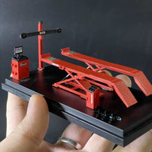 Load image into Gallery viewer, 1:64 Red Wheel Alignment Machine Garage Display Scene Model Resin For Car New
