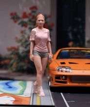 Load image into Gallery viewer, 1:24 Painted Figure Model Miniature Resin Diorama Walking Pretty Girl Backpack
