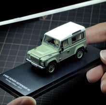 Load image into Gallery viewer, AR 1:64 Green 2015 Defender 90 Heritage ORV Sports Model Diecast Metal Car New Collection
