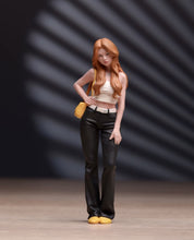 Load image into Gallery viewer, 1:24 Painted Figure Model Miniature Resin Diorama Brown Curly Hair Lady Woman
