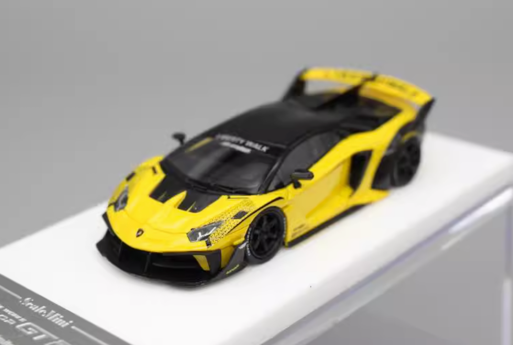 ScaleMini 1:64 Yellow Aventador LP700-4 LBWK EVO GT Model