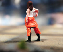 Load image into Gallery viewer, 1:64 Painted Figure Model Miniature Resin Diorama Toy Sand Lady Pilot Woman Cool
