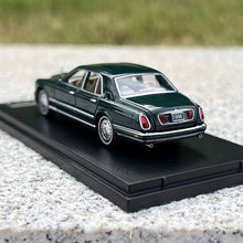 Load image into Gallery viewer, GFCC 1:64 Green 1998 Silver Seraph Sedan Classic Model Diecast Metal Car
