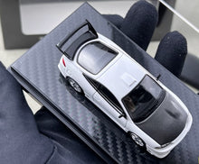 Load image into Gallery viewer, Transcend 1:64 White Carbon 1995 Eclipse GS Sports Model Diecast Metal Car New Collection
