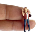 Load image into Gallery viewer, 1:64 Painted Figure Model Miniature Resin Diorama Sand Bussiness Man Lady Set New
