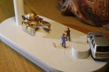 Load image into Gallery viewer, 1:64 Painted Figure Model Miniature Resin Diorama Sand Hunter Hound Dog Man Set
