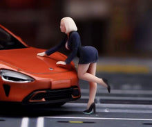 Load image into Gallery viewer, 1:64 Painted Figure Model Miniature Resin Diorama Toy Sand Sexy Lady Black Suit
