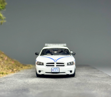 Load image into Gallery viewer, Rollin 1:64 White 2008 Charger Arkansas ASP Police Model Diecast Metal Car New Collection
