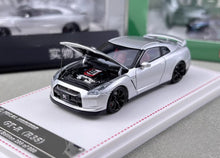 Load image into Gallery viewer, FH 1:64 Silver JDM Skyline GTR R35 Racing Sports Model Diecast Metal Car New Collection
