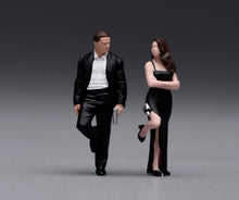 Load image into Gallery viewer, 1:64 Painted Figure Model Miniature Resin Sand Agent Couple In Black Lovers Set
