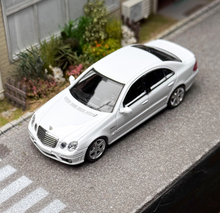Load image into Gallery viewer, King 1:64 White E63 AMG W211 Sedan Sports Model Diecast Metal Car New Collection
