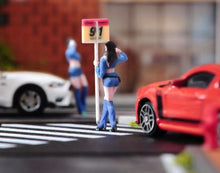 Load image into Gallery viewer, 1:64 Painted Figure Model Miniature Resin Diorama Signboard Model Lady Sand Hot
