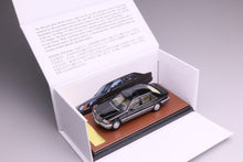 Load image into Gallery viewer, WTX 1:64 1994 Black 600Sel W140 Sedan Classic Model Diecast Metal Car New Collection
