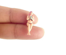 Load image into Gallery viewer, 1:64 Painted Figure Model Miniature Resin Diorama Sand Beach Beauty Bikini Girl
