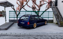 Load image into Gallery viewer, Mortal 1:64 Blue Gold Rim S124 E300 Wagon Roof Bike Model Diecast Metal Car
