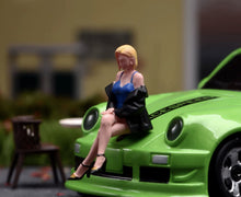 Load image into Gallery viewer, 1:64 Painted Figure Model Miniature Resin Diorama Sand Blond Sexy Lady Beauty
