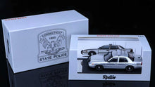 Load image into Gallery viewer, Rollin 1:64 CSP Connecticut Police CROWN VICTORIA CV Model Diecast Metal Car
