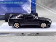 Load image into Gallery viewer, SH 1:64 Black Carbon Skyline GTR R34 Sports Model Diecast Metal Car New Collection

