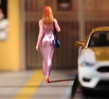 Load image into Gallery viewer, 1:64 Painted Figure Model Miniature Resin Diorama Sand Sexy Wallking Lady Girl New Collection
