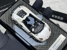 Load image into Gallery viewer, YM 1:64 White Aventador S LP740-4 Sports Model Diecast Resin Car New Collection
