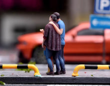 Load image into Gallery viewer, 1:64 Painted Figure Model Miniature Resin Diorama Toy Family Dad Mom Girl Set
