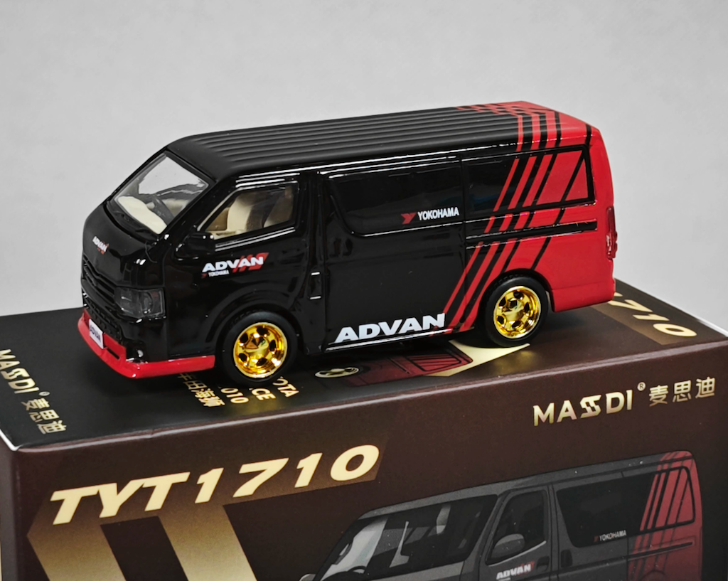 Masdi 1:64 2010 Black Advan Hiace Van MPV Sports Model Diecast Metal Car New Collection