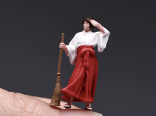 Load image into Gallery viewer, 1:64 Painted Figure Model Miniature Resin Sand Diorama Japanese Girl Woman Lady
