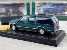 Load image into Gallery viewer, Bliss 1:64 Green Suburban GMT400 SUV Sports Model Diecast Metal Car New Collection
