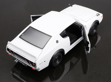 Load image into Gallery viewer, Maisto 1:24 JDM White 1973 Skyline 2000 GTR Sport Model Toy Diecast Metal Car
