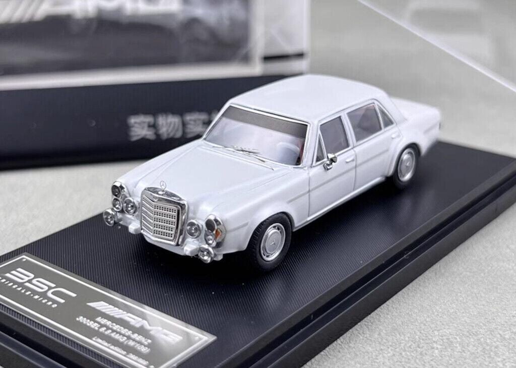BSC 1:64 White 300SEL W109 AMG 6.8 Sedan Classic Model Diecast Metal Car New Collection