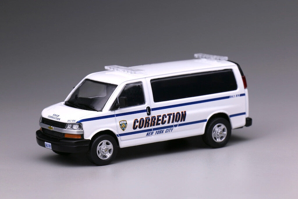 596 1:64 White GMC Express 3500 Police Van Model Diecast Metal Car New Collection