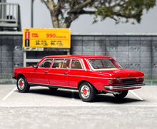 Load image into Gallery viewer, GOC 1:64 Red 230e v123 Luxury Classic Model Diecast Metal Car BN
