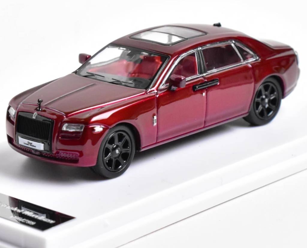 DCM 1:64 Red Ghost Luxury Sedan Model Diecast Metal Car New Collection