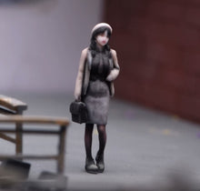 Load image into Gallery viewer, 1:64 Painted Figure Model Miniature Resin Sand Diorama Pretty Girl Lady Beret
