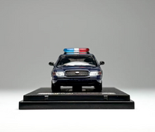 Load image into Gallery viewer, Rollin 1:64 DESP Delaware Police CV Victory Crown Model Diecast Metal Car New Collection
