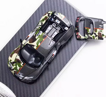 Load image into Gallery viewer, Mortal 1:64 Camo Carbon Veyron Sports Limited Model Diecast Metal Car New Collection
