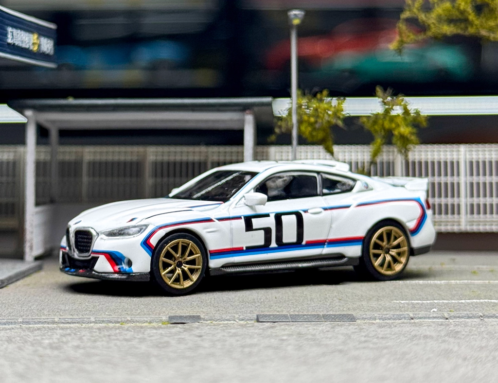 MINIGT 1:64 White BMW 3.0 CSL Coupe #50 Sports Model Diecast Metal Car New Collection