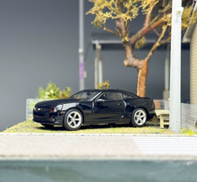 Load image into Gallery viewer, GOC 1:64 Black Camaro Coupe SS Sports Model Diecast Metal Car New Collection
