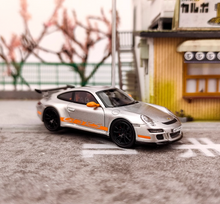Load image into Gallery viewer, Cars Lounge 1:64 Silver 997.1 GT3 RS Sports Model Diecast Resin Car New
