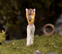 Load image into Gallery viewer, 1:64 Painted Figure Model Miniature Resin Sand Ball-catching girl Lady Woman

